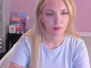 FluffyMonica live webcam show