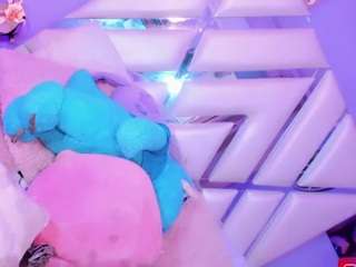 le modèle niccolls-princess est en webcam porno dans un show sur le site camsoda, il possède les tags suivants: anal toys,brown eyes,dirty talk,gape,lean,no drinking,orgasm,smoking,tattoos,teen 18,young adult,blonde hair,hd,small tits