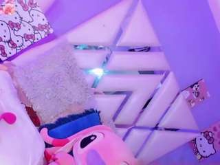 niccolls-princess's live room