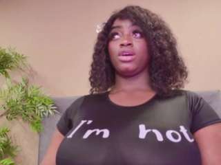 betsybennet's CamSoda show and profile