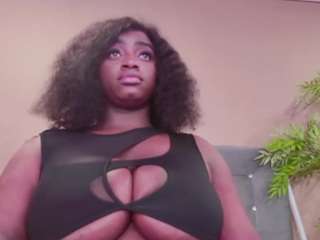 betsybennet's CamSoda show and profile