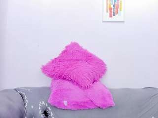  cloe-love chat room