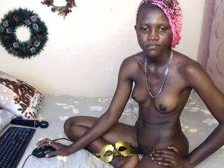 kattiebirdie Live Webcam on CamSoda