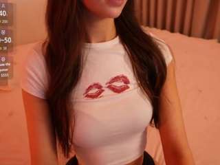 lilycollins18