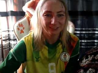 lollyfox live webcam show