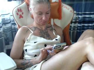 Lollyfox live webcam show