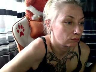 Lollyfox live cam preview