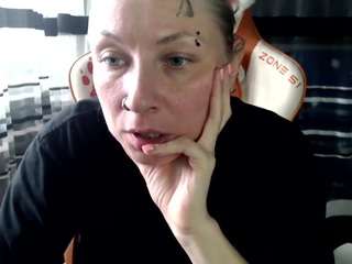 Lollyfox live cam preview