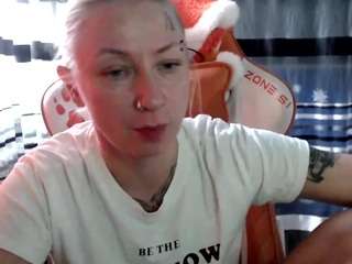 Lollyfox live cam preview