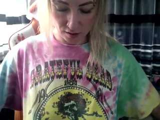 Lollyfox live cam preview