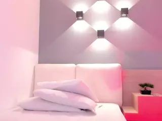 Ella-Montoya's Live Sex Cam Show
