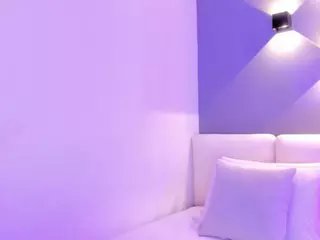 Ella-Montoya's Live Sex Cam Show