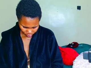 hadassah02's CamSoda show and profile