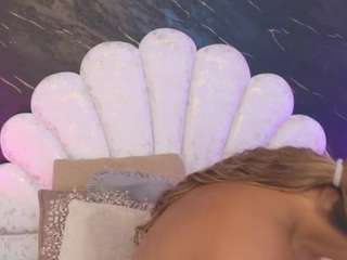 miaabrownn live cam profile