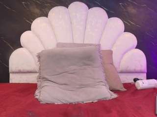 miaabrownn live webcam show