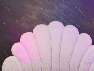 miaabrownn