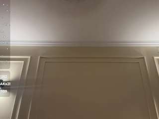 sashalong13 Live Webcam on CamSoda