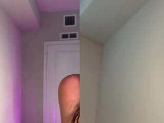 sashalong13 Live Webcam on CamSoda