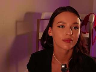 sashalong13 Live Webcam on CamSoda