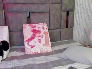 Young Annie2003 - smoking hot, hot and ready to entertain annie2003 from CamSoda