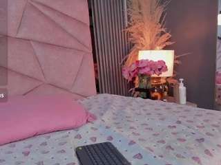 annie2003's live room