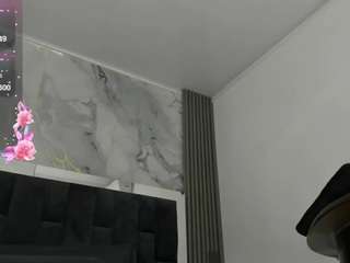 CataleyaBrunettes live cam preview