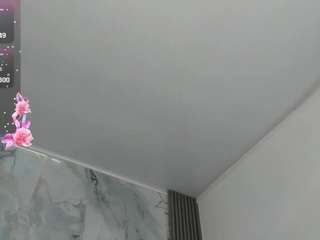 CataleyaBrunettes live cam preview