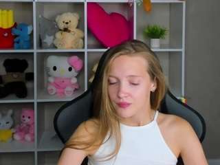 robin-li Sex Cam Show
