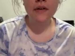 xxtypicalqueenxx webcam