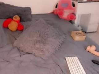 bellahottestt's CamSoda show and profile