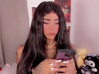 bellahottestt webcam