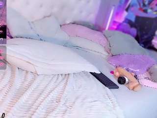 bellahottestt