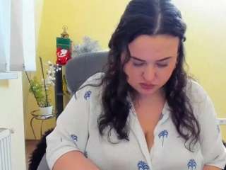 millian-di from camsoda