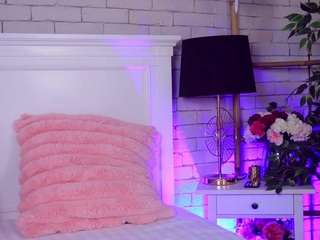 1carlawhite's CamSoda show and profile