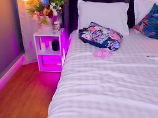 1carlawhite Live Webcam on CamSoda