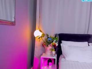 1carlawhite webcam model