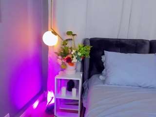 1CarlaWhite live cam