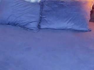 1CarlaWhite live cam