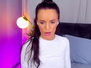 1carlawhite's CamSoda show and profile