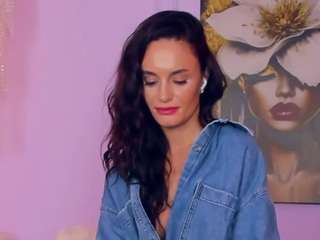 1carlawhite's CamSoda show and profile