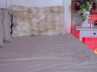 1CarlaWhite
