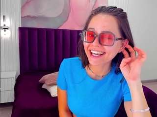 KellyCuutie