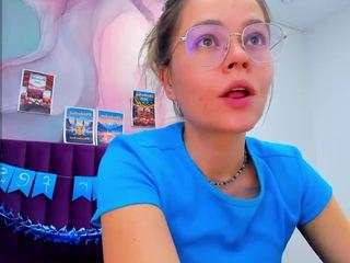 KellyCuutie