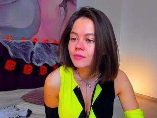 kellycuutie