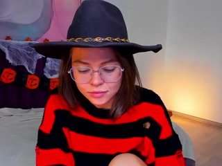 KellyCuutie