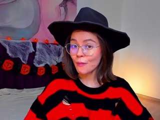 kellycuutie