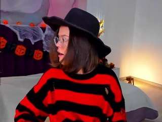 kellycuutie