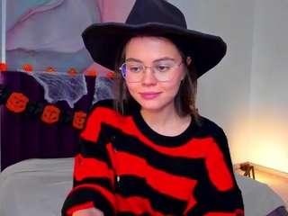 kellycuutie