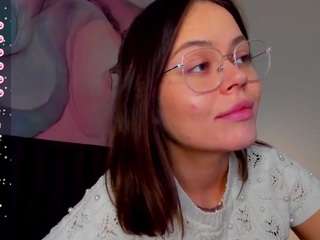 kellycuutie Live Webcam on CamSoda