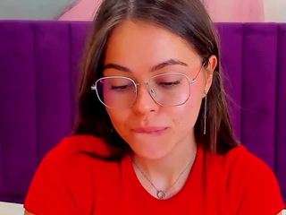 kellycuutie